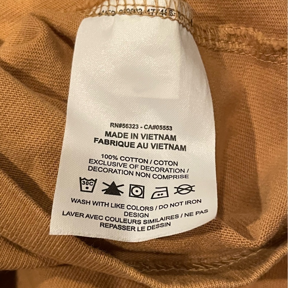 Nike Sportswear Premium Essentials Men's Long-Sleeve Pocket T-Shirt product Nike - Picture 8 of 10